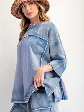 Easel Tops Mineral Wash  Relaxed Light Blue NWT